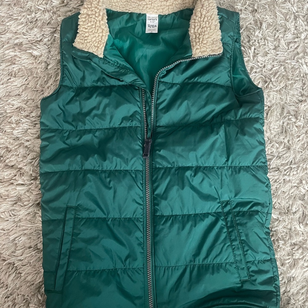 Carter’s Green Puffer Vest with Sherpa Collar kid size 12